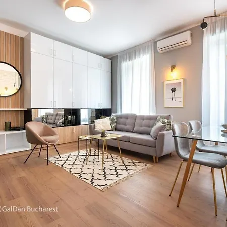 Апартаменти The Loft-old Town Cozy Бухарест